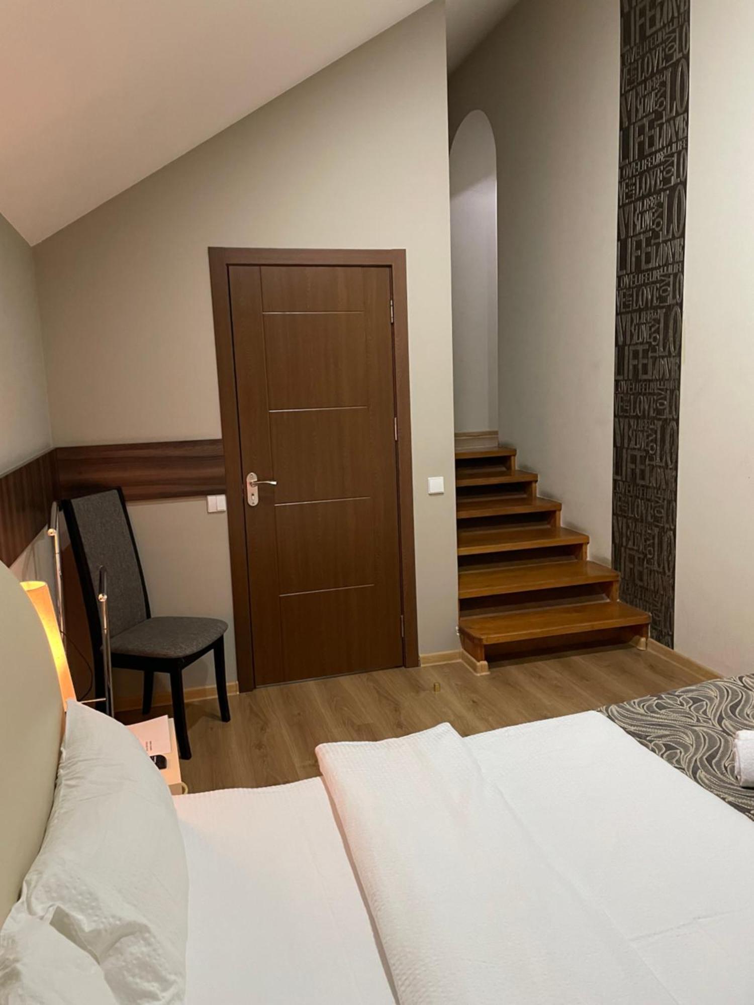 New Hotel Tbilisi Ngoại thất bức ảnh